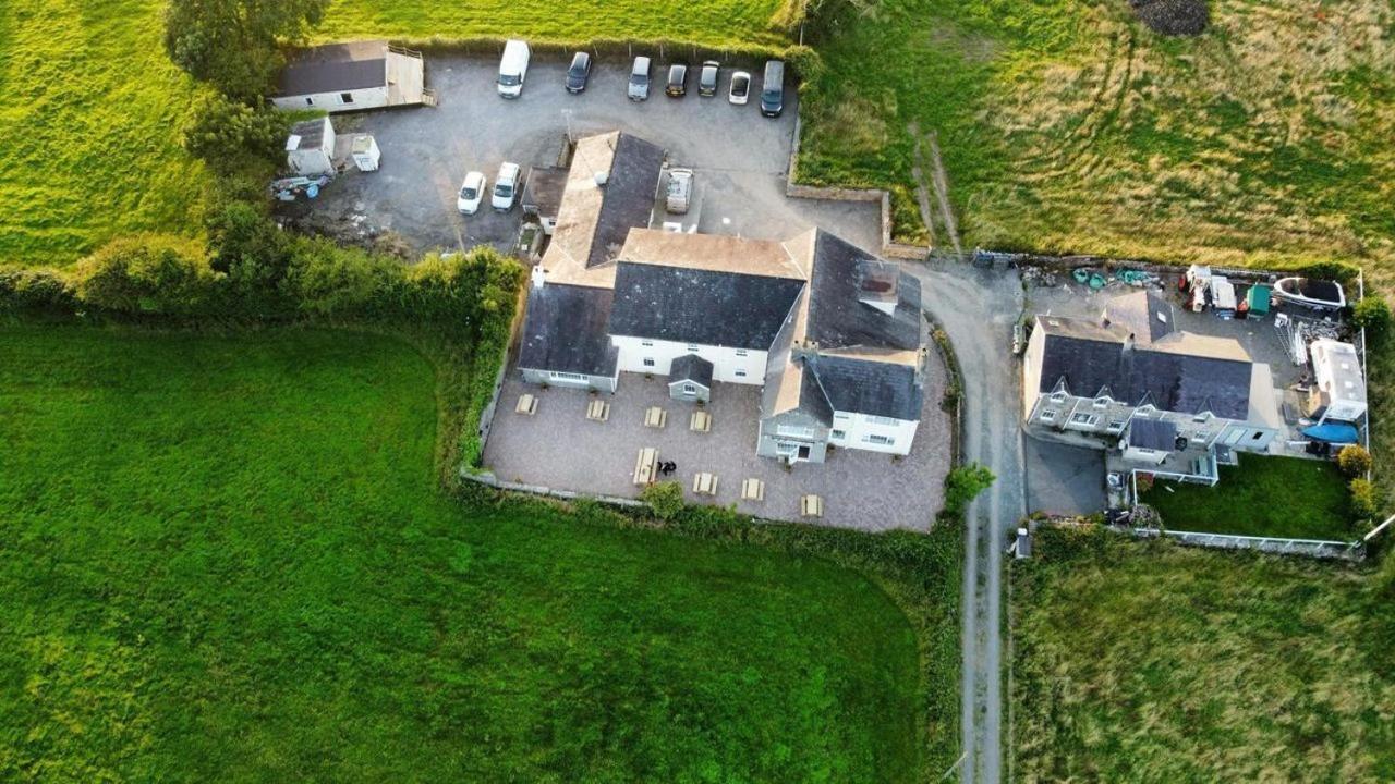 Ty Dderw Country Inn Moelfre Exterior photo