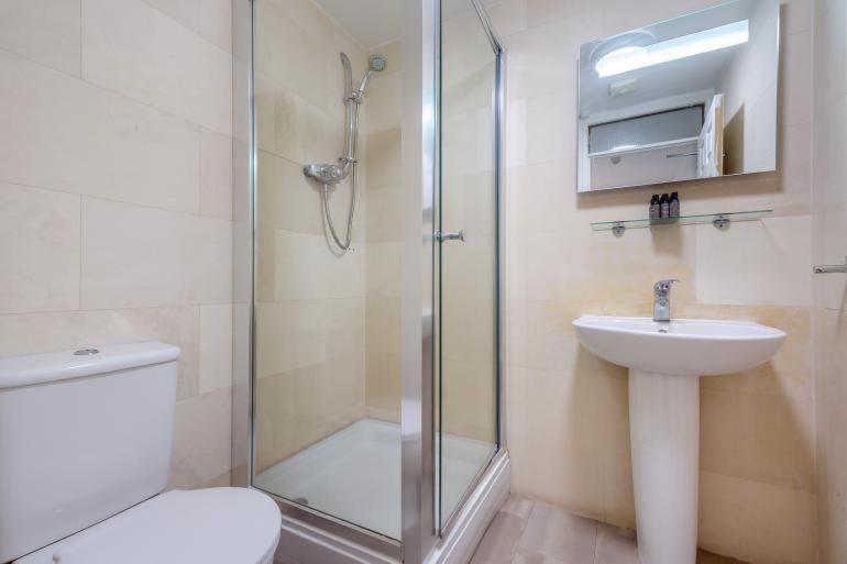 Ty Dderw Country Inn Moelfre Room photo
