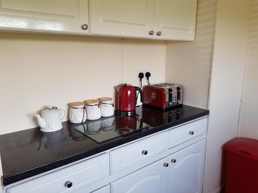 Ty Dderw Country Inn Moelfre Room photo