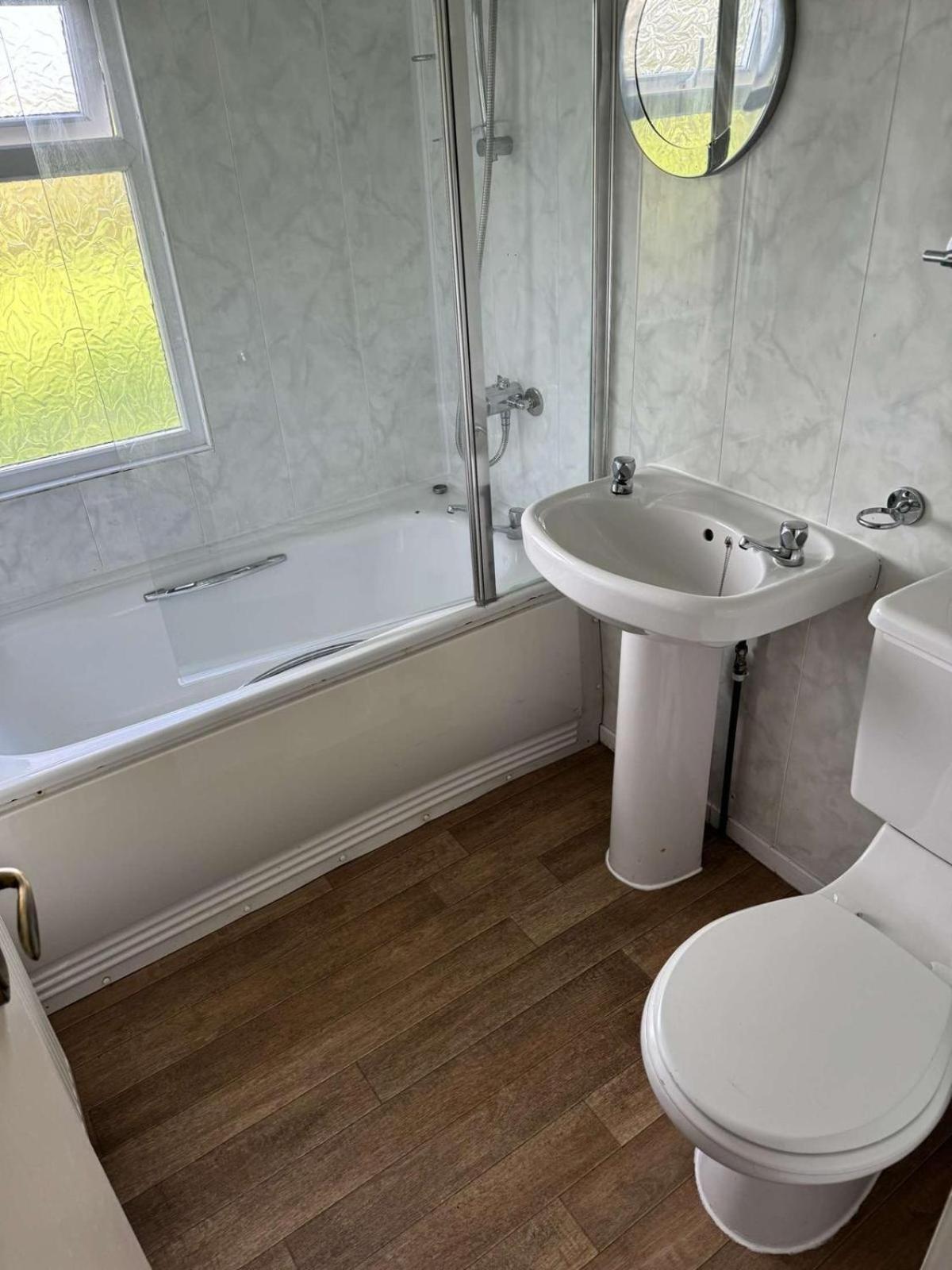 Ty Dderw Country Inn Moelfre Room photo