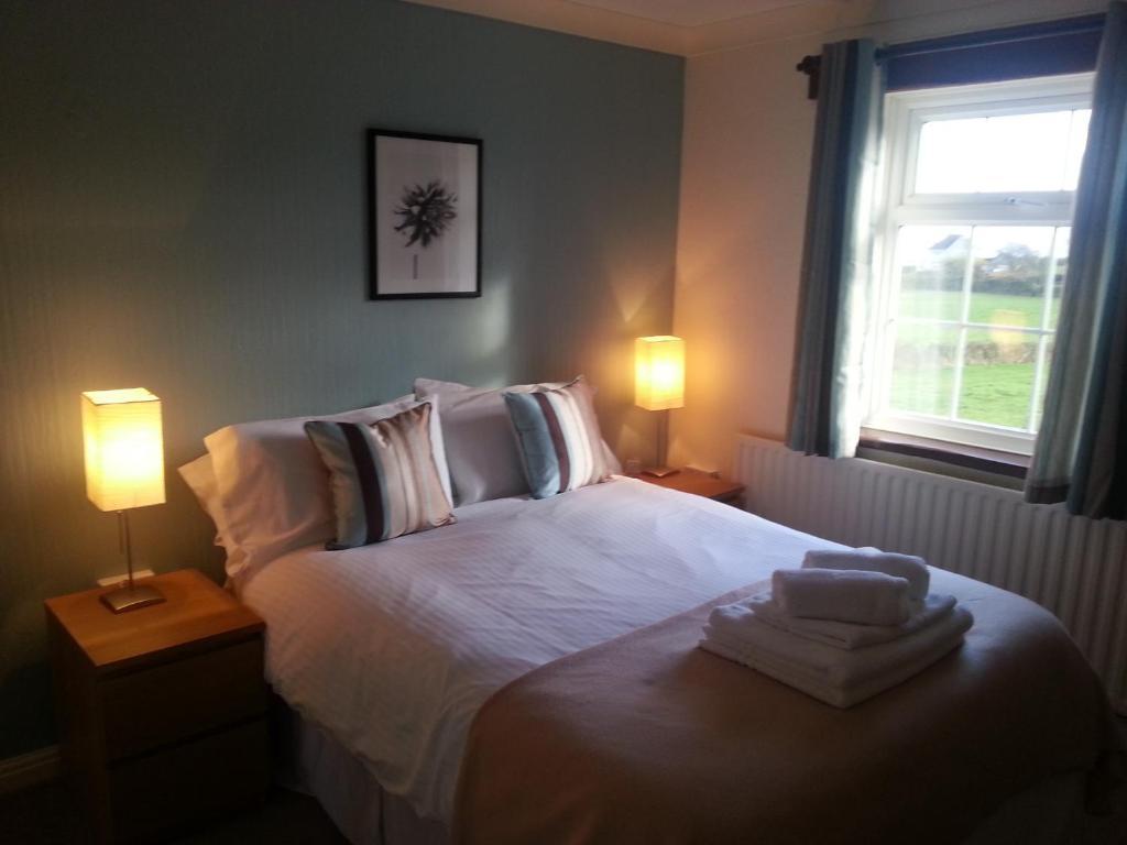 Ty Dderw Country Inn Moelfre Room photo