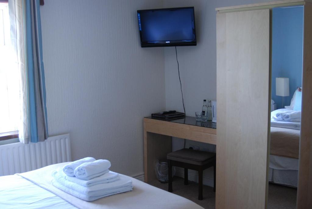 Ty Dderw Country Inn Moelfre Room photo